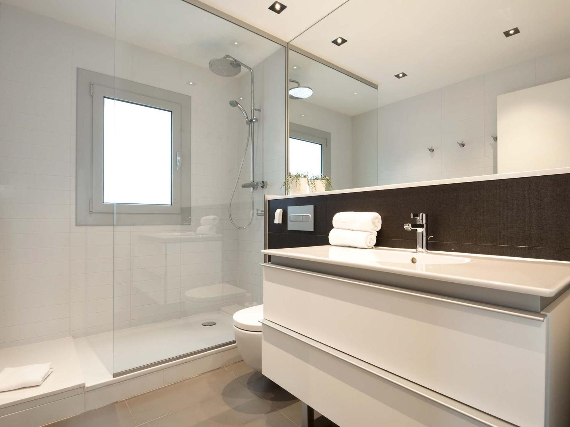 Rent Top Apartments Rambla Catalunya — Photos 1